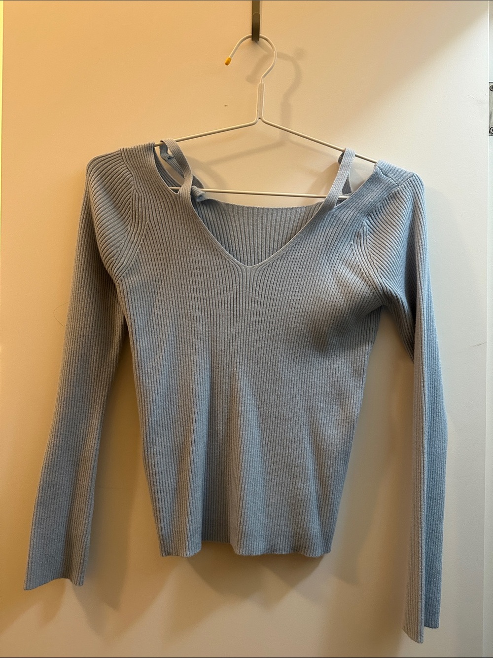 Ribbed V-Neck Long Sleeve Top in Light Blue